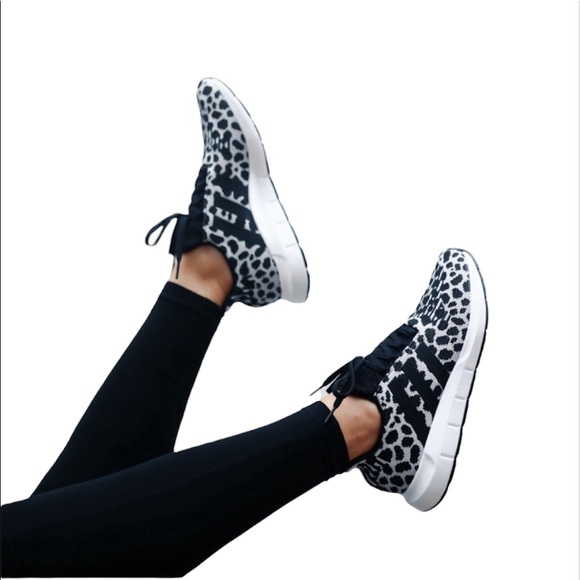 swift run x sneaker leopard